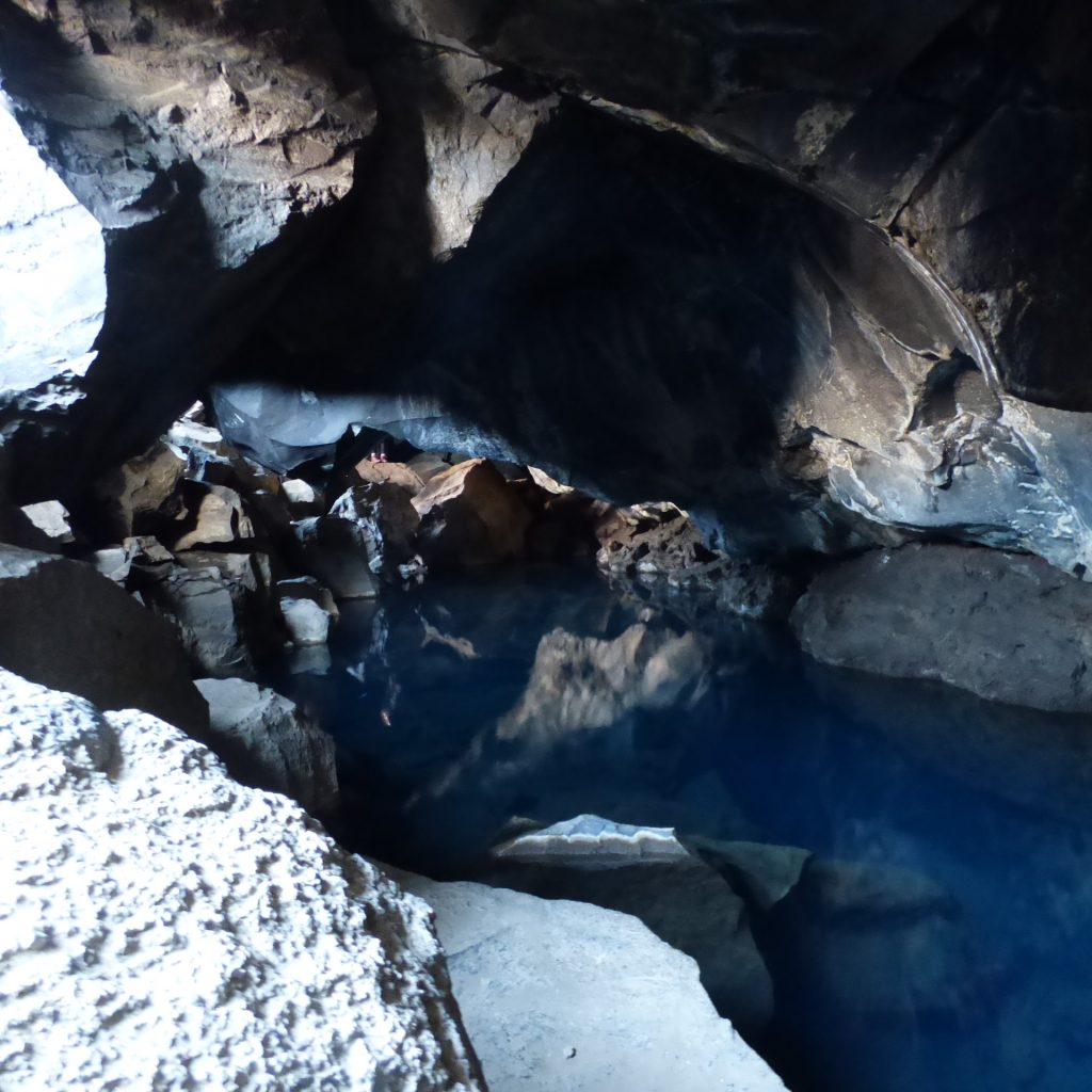 Grotte de Grjótagjá