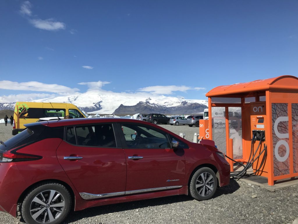 Electric car at Jökulsárlón